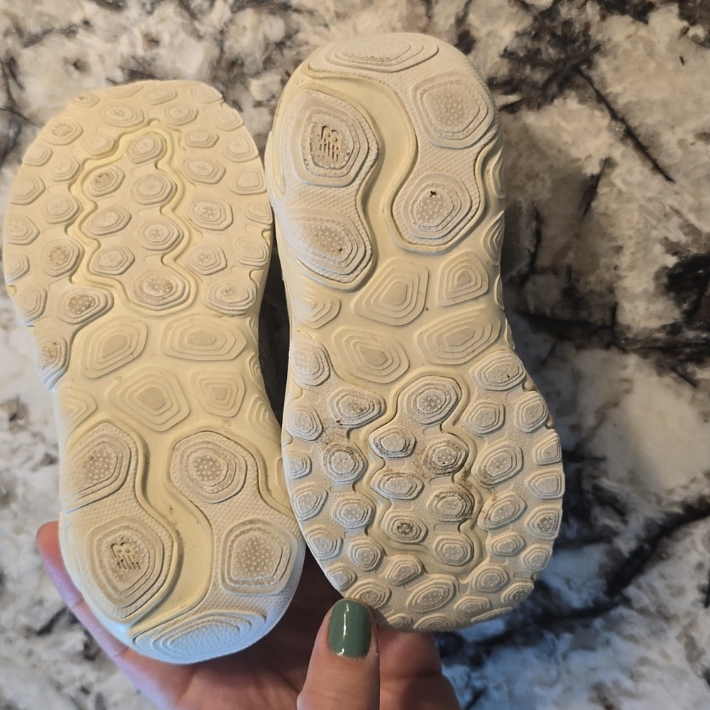 Toddler New Balance And Vans Set - Picture 4 of 15